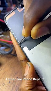 20K views · 452 reactions | How to change any phone screen perfectly without the screen blinking ✅ | Father Joe Phone Repairs | Facebook