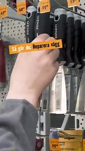 GUIDE: Så reparerar du väggar 🛠 Att punktspackla små hål i väggen är enklare än du tror – kolla in vår steg för steg-guide på hornbach.se! | HORNBACH