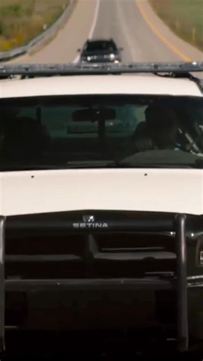 ¡Nooo la politziaaa, nooo! 🤣🤣👮🏼🚓 ¡No te pierdas El Protector con Liam Neeson, AHORA EN VIVO, por Azteca 7! 😎🎥 #AcciónSinLímite | Azteca 7