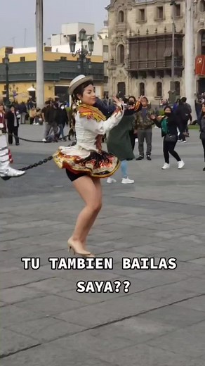 Saya y Caporal no son la misma danza. Hay mucha confusión entre Peruanos y Chilenos que piensan que saya y Caporal son lo mismo, esta confusión se debe principalmente a la musica antigua al ritmo de Caporal de Bolivia ya que para crear la danza caporal se tomo como base un par de danzas y una de ellas es la saya afroboliviana, por esa razón los primeros artistas Bolivianos crearon canciones para la nueva danza(caporal) manteniendo el nombre de saya, fue tanta la controversia que causo en el pais