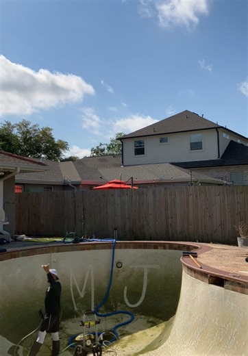 Effortless Pool Cleaning Timelapse