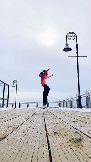 Slo-Motion Split Jump by Anna McNulty