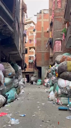 EarthPix 🌎 Travel on Instagram: "@surreal_traveler This is Garbage City in Cairo – where an entire community survives by recycling the city’s trash. Known as the Zabbaleen, they process over 85% of what they collect – more than many modern cities. Despite tough conditions, their work is both essential and inspiring. Would you ever visit a place like this?"
