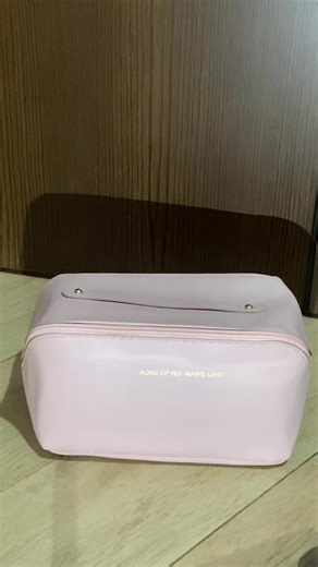 Tas kosmetik secakep ini cuma 20rban😍❤️‍🔥bahan nya sudah waterproof, luas dan muat banyak nih❤️‍🔥 #fyp #tasmakeup #pouchmakeup #pouchkosmetik #foryou