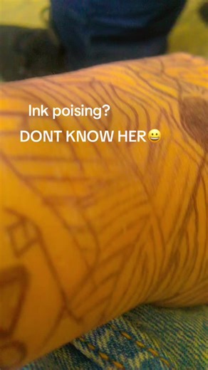 #arm #drawing #ink #posining #inkpoisioning #school #pencil #arm #tsams #muster #yippee