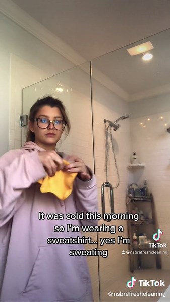 Effective Walk-In Shower Cleaning Tips