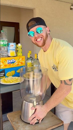Pineapple Lemonade Jungle Juice !🍍🍋