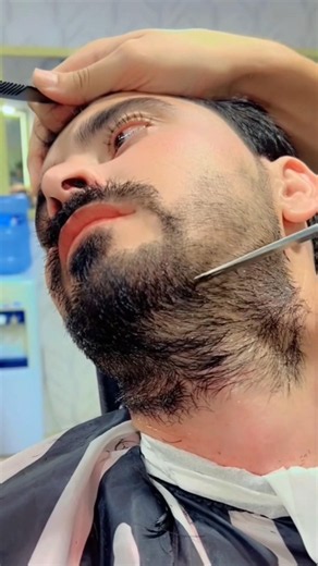 New Beard Cutting Video | Beard Style For Men's #barber #viral #shorts
