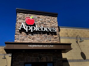Kids Eat Free On July 4th At Applebee's In San Diego Area