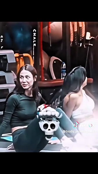 Anatoly's Hilarious Prank on Bodybuilders! 😂💪