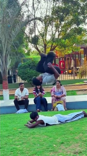 Auntie, full sock 😱😂#viralvideo #publicreaction #flipchallenge #dangerousstunt #720flip #viral ￼