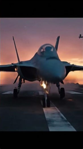 Jet Engine Failure During Landing on Aircraft Carrier ✈️💥