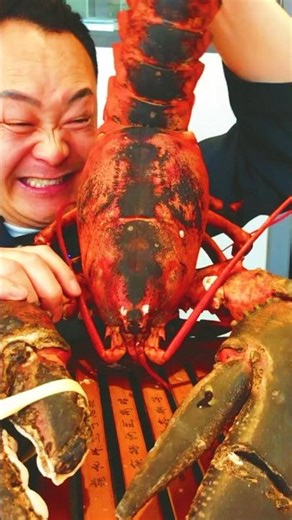 Eating a GIANT 10KG Monster Lobster! 🦞 Extreme Seafood Mukbang #shorts