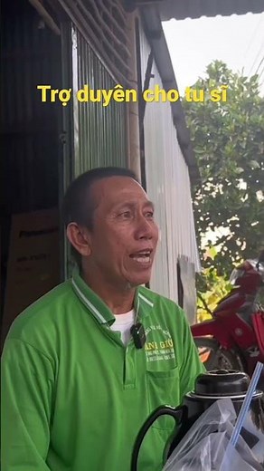 Cụ ông kiệt sức vì ma nữ ân ái như vợ chồng