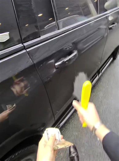 Reliable 24/7 Airport Transfer and Limo Services