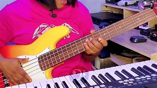 33K views · 1K reactions | How to easily create makossa bass lines using these bass patterns ✅ #bassist #bassguitar #bassplayer #meta #basslessons #makossa | BassLady | Facebook