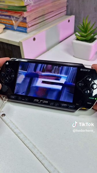 Spider-Man 2 on the PSP… YES, IT EXISTS! 🕷️🔥 #spiderman2 #pspgameplay #playstation #psp3000 #fyp