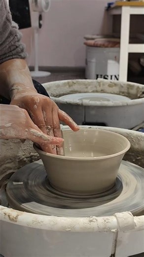 Satisfying Pottery Art: Making the Perfect Ceramic Bowl 🍶✨
