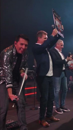 'Altijd' is GOUD én PLATINA! Jan Smit in Antwerpen. #jansmit #antwerpen #gertverhulst #jamescooke