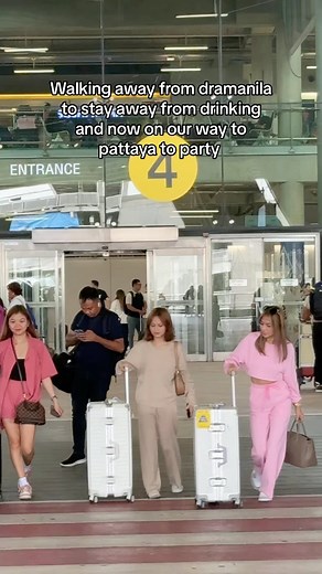 Cris Clerigo on Instagram: "Ang sabi mag vacation at mag relax haha"