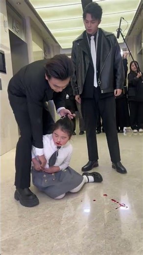 Behind-the-scenes of the filming of the young actor Xuanxuan