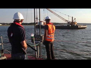 vibrocorer in operation