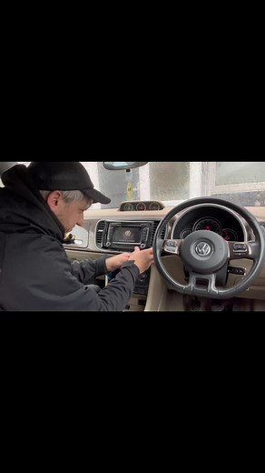 Supply and install android stereo with wireless CarPlay. And reversing camera #vw #vwbeetle #beetle #android #carplay #androidauto #uk #london #live #bajramautocar #ukcars #vwlove