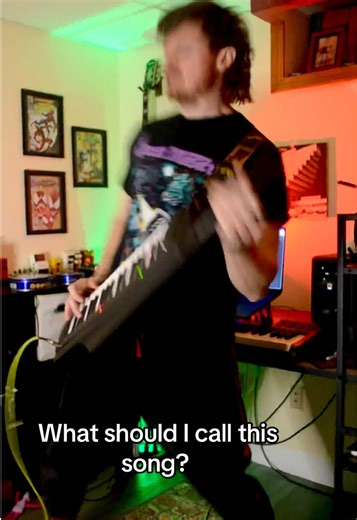 Reminds me of a 90s alien shooter video game #videogames