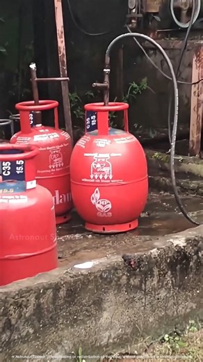 Astronaut Shower on Instagram: "Why Cylinders Are Tested With Water! . . . . #science #sciencefacts #reels #shorts #informative #education"