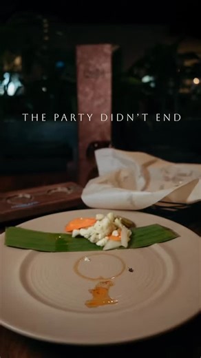 Flecha Cantina by Mark Wahlberg on Instagram: "✨The party hasn’t ended ✨ Join us for $6 & $10 Happy Hour features all day this New Year’s Day — Cantina & Bar only. 📍San Diego || 4S Ranch 📍Las Vegas || @shoptownsquare 📍Huntington Beach || @bellaterrahb"