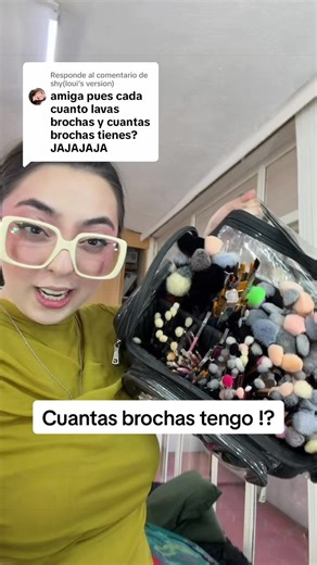 Guía para el Cuidado de Brochas de Maquillaje