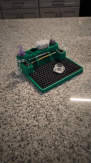 🔥 Meet Dabdock — the premium dab station built to protect, display, and organize your essentials. Featuring heat-resistant, non-stick silicone for your caps, bangers & glass, Dabdock keeps your setup clean, safe, and always ready. 👉 Upgrade your station at dabdock.com | Dabdock