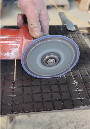 Multi-Purpose Cutting Disc for Wood, Stone, and Metal