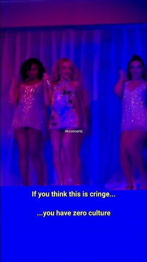 Sabrina Carpenter Tears Live in LA: The Showgirl Era