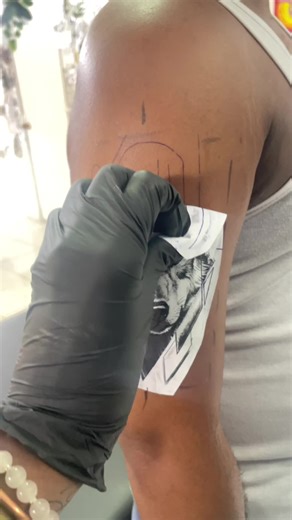 Literally my stencils be having the bare minimum, but i love building them up