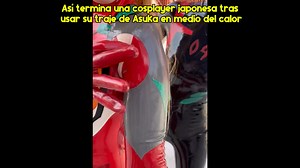 2.8M views · 25K reactions | Curiosidades – Una cosplayer japonesa ha causado un nuevo boom en redes sociales luego de mostrar cómo termina después de una sesión de cosplay de Asuka, de la franquicia Evangelion, en pleno calor. En el video se puede ver cómo su cuerpo queda completamente sudado, al punto de que el sudor se acumula en su traje de látex. | Anime, manga y ocio | Facebook