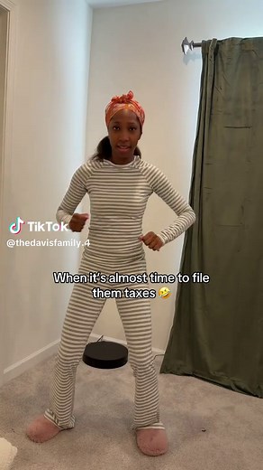 Funny Tax Season Expectation Meme