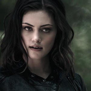 2x06 wheel inside the wheel. ⊹ ࣪ ˖ // hopefully it’s not too late to change back to the s1 cc mid season 🙈 [scp. carolincsga ac cc. livampires] #hayleymarshall #thevampirediaries #theoriginals #phoebetonkin #tvdedits