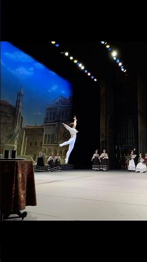 ドン・キホーテ第3幕よりバジルのVa🌹 #ballet #donquixote #バレエ