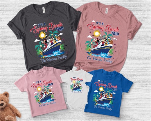 Vintage Disney Spring Break 2026 Shirt/Retro Mickey and Friends Spring Break Squad Matching/Disney Family Spring Trip/Beach Vacation OGZJ02