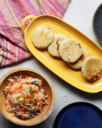27K views · 37 reactions | There are many ways to stuff this delicious El Salvadoran flatbread, but our version is made with refried black beans and mozzarella cheese! See and shop the recipe: https://tasty.co/recipe/bean-and-cheese-pupusas | Tasty | Facebook