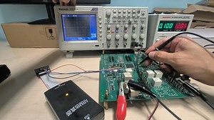 用NXP ARM系列专用高速 USB Jlink调试仿真工具帮用户解锁修好一块无法正常连接烧写编程的S32K146目标板(MCU 是5V电源，一般用3.3V)