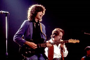 Bad Company - Ready For Love // Don Kirshner's 74 _ LIVE AAC Audio Restored Original Version _ Created by me in HQ Jimmy Page and Paul Rodgers during the ARMS tour at the Reunion Arena in Dallas, Texas, November 27, 1983...... Don Kirshner's Rock Concert Was noted for featuring live performances ! Group history: Bad Company is a British hard rock supergroup formed in 1974. The group was founded by Paul Rodgers (vocals) and Simon Kirke (drums) former members of Free, with Mick Ralphs (lead guitar