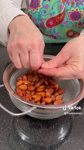Cómo pelar almendras fácilmente