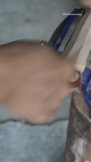 How to repair a sturdy axe handle with wedges #diy #tips #woodjoints #woodworking #asmr #ideas #tools #tricks #viral | Diy Woodworking | Facebook