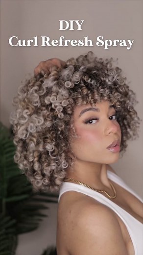 DIY Curl Refresh Spray Recipe for Hydrated Curls