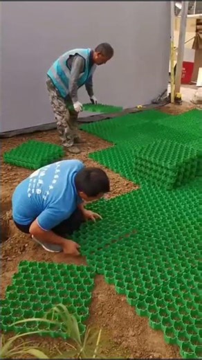 I don't know what materials to use in the parking lot? A video takes you to learn about Grass Grid