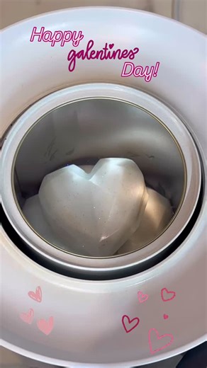 Intimate Waxing Specialist | Training Academy on Instagram: "All you need is love… and a good wax 🤍 This Valentine’s we’re sending love to every single one of our clients. The regulars who never miss an appointment, the nervous first timers who trusted us, and the ones who’ve been with us from the very beginning. Your confidence, your loyalty and your trust in us means everything. Today and every day, we appreciate you more than you know. Happy Valentine’s Day ❤️ #galentines #valentinesvibes #i