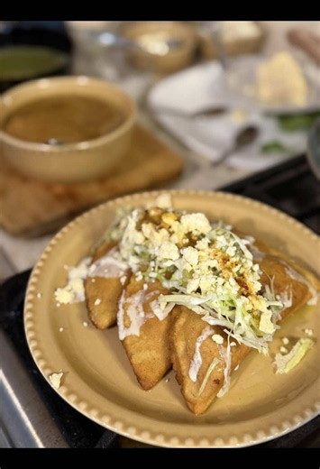 Quesadillas fritas paso a paso | Masa casera y 2 salsas