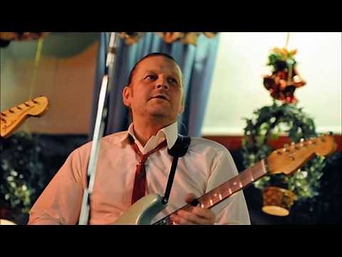 Raili Eronen & Twangers Tummanpunainen